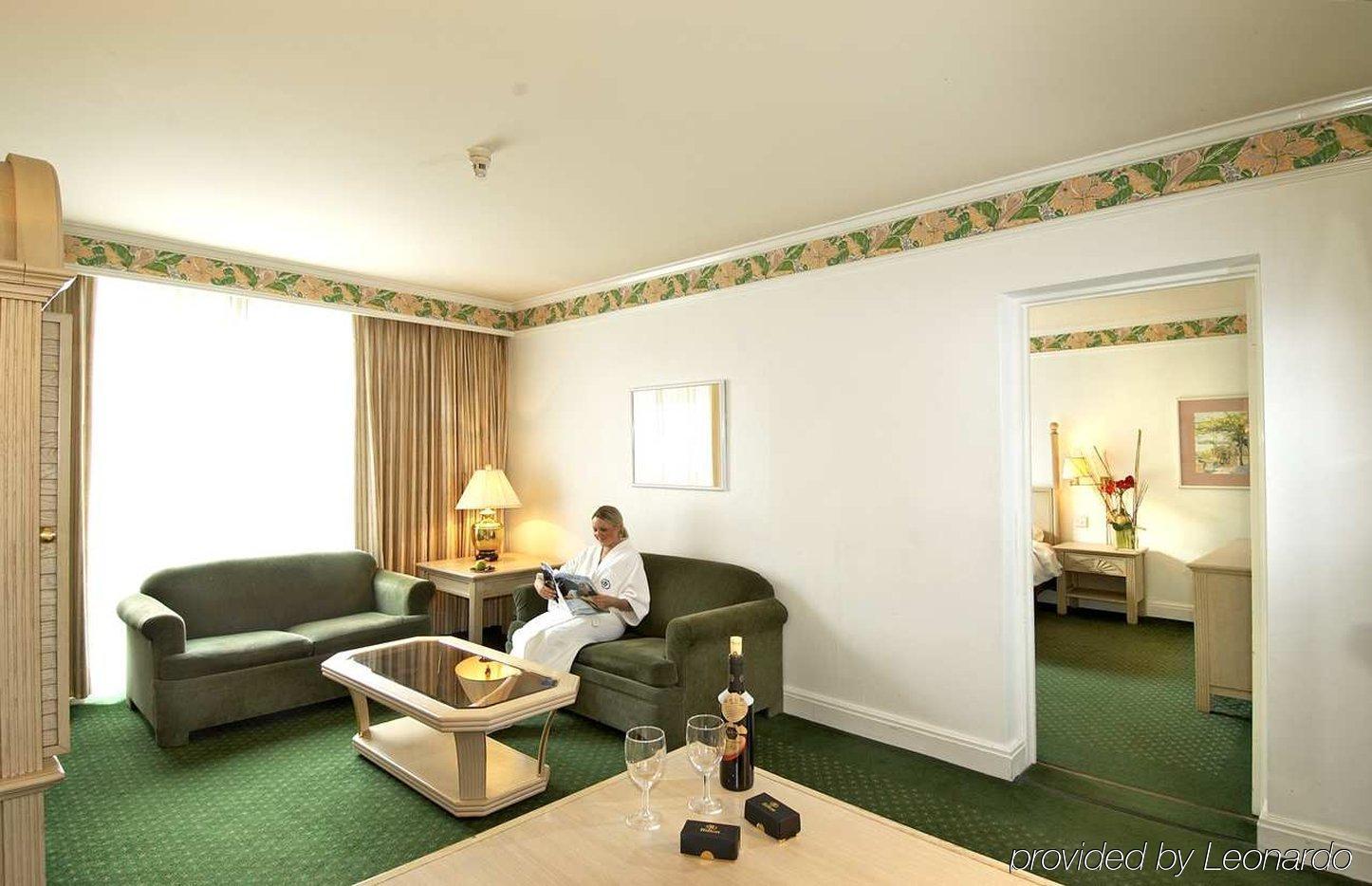 Bromsgrove Hotel And Spa Habitación foto